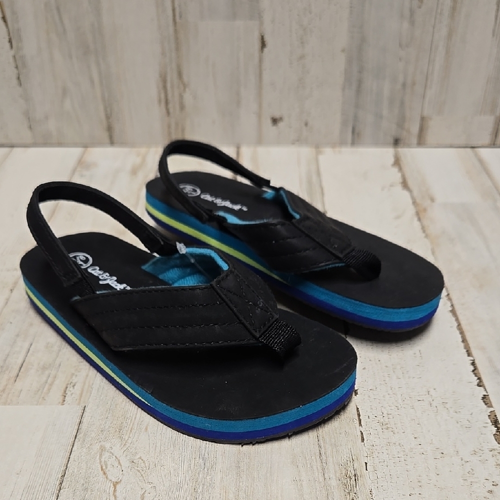 Cat & Jack boys Kids Black and Blue flip flops with elastic band
